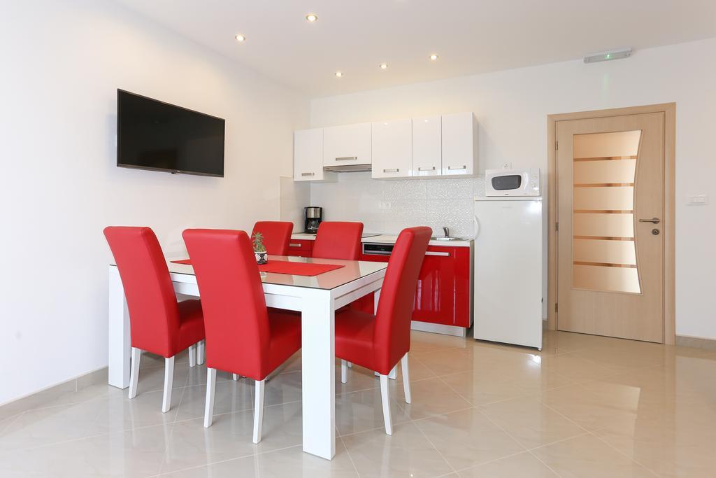 Apartments Ivan Trogir Exterior photo