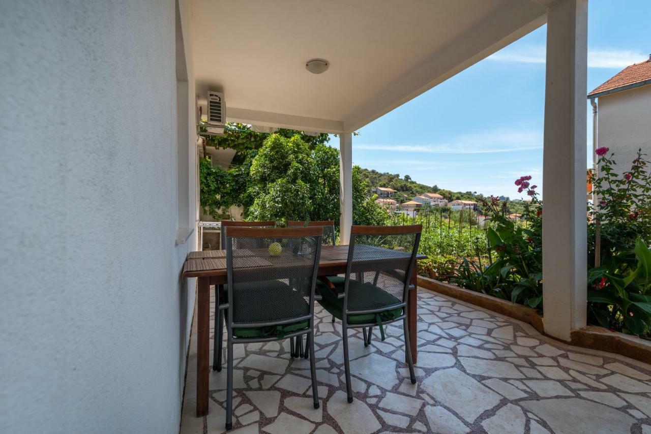 Apartments Ivan Trogir Exterior photo