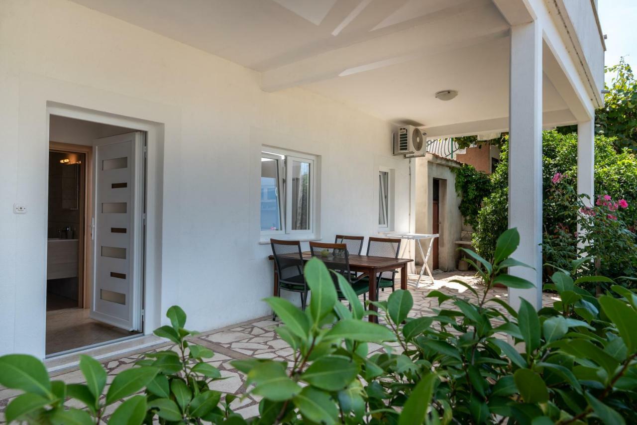 Apartments Ivan Trogir Exterior photo